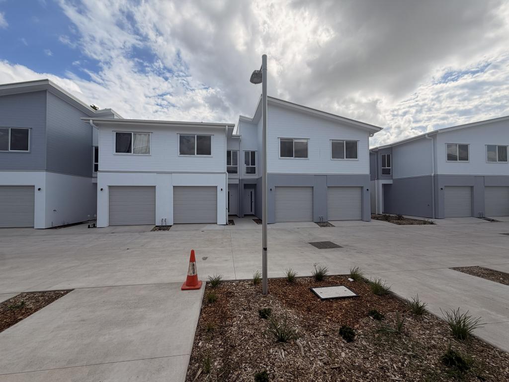 16/4 Kestrel St, Caboolture, QLD 4510