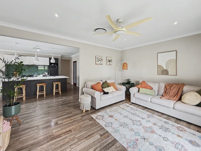 23 Nichols Ave, Beerwah, QLD 4519