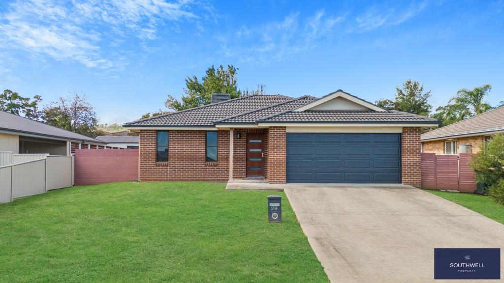 29 Milburn Rd, Oxley Vale, NSW 2340