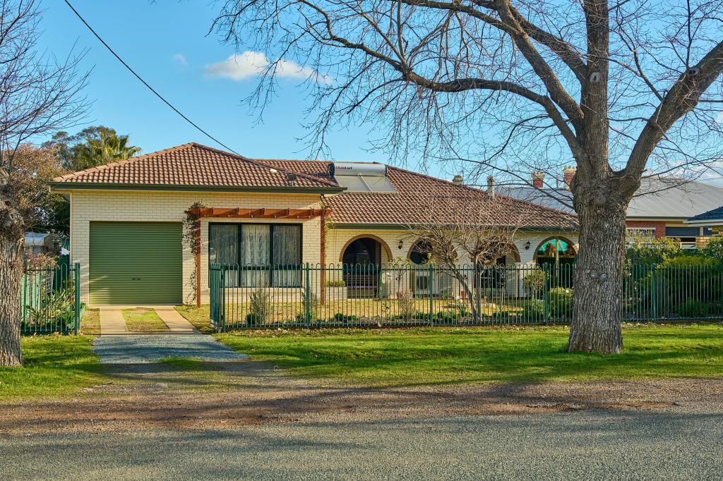 42 Cardwell St, Elmore, VIC 3558