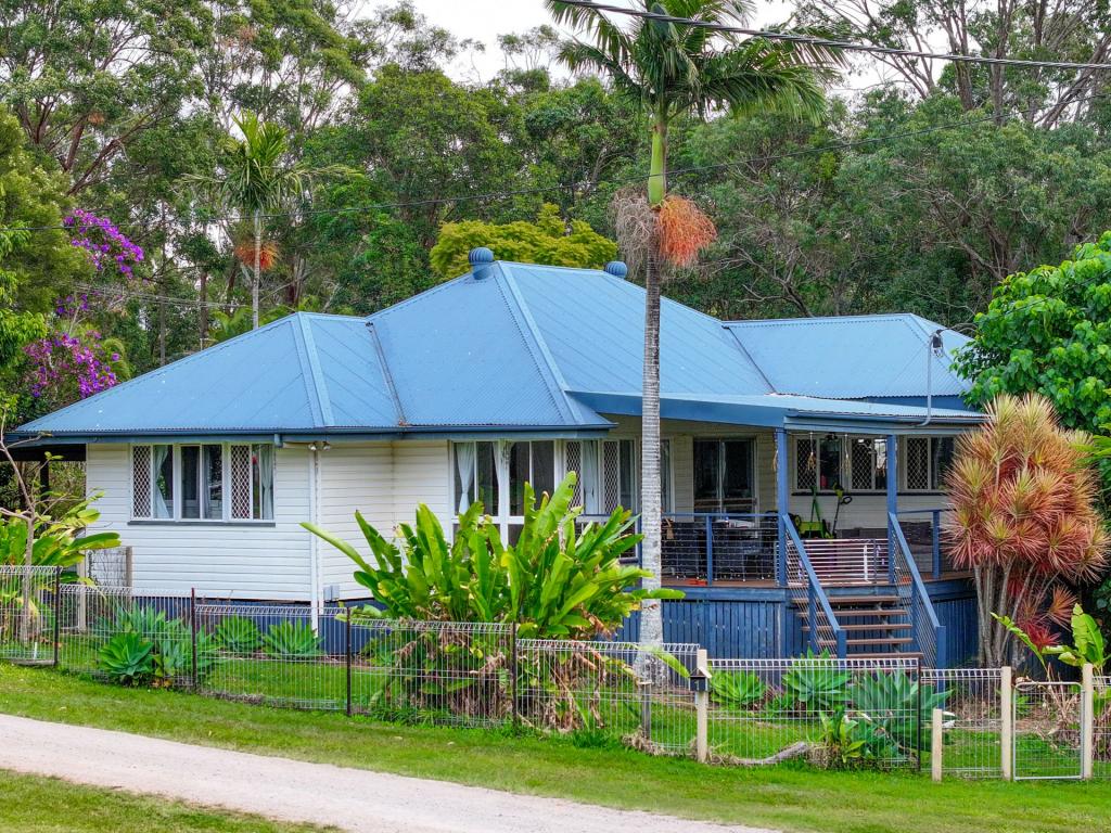 1 Iris St, Russell Island, QLD 4184