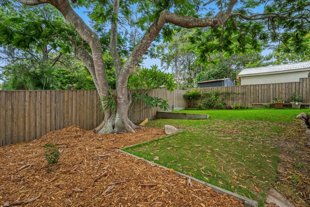 11 Burn St, Camp Hill, QLD 4152