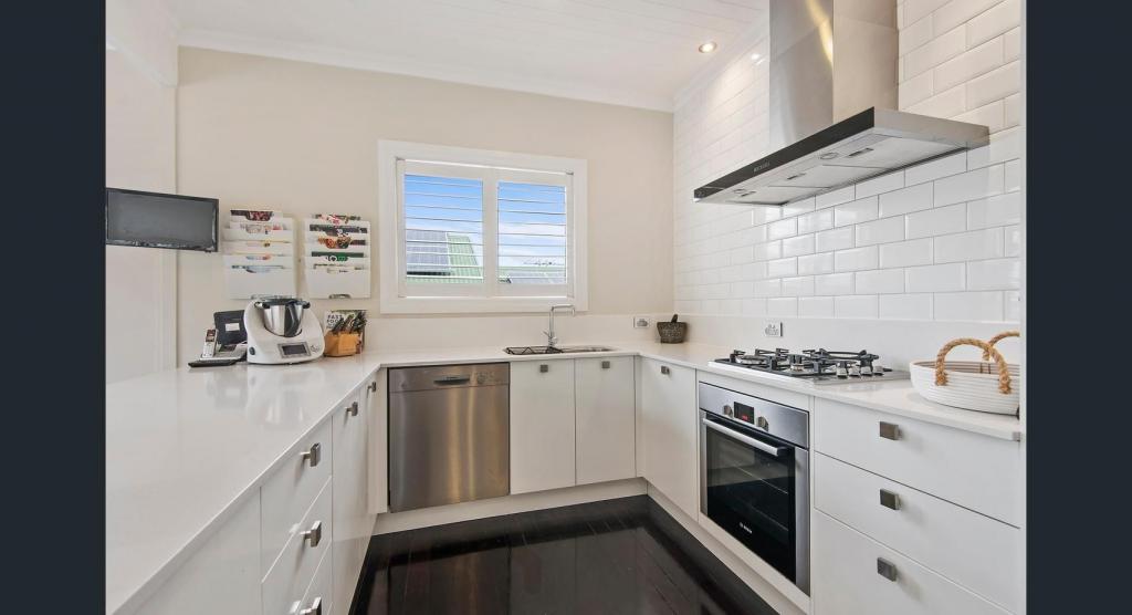 18 Warilda St, Camp Hill, QLD 4152