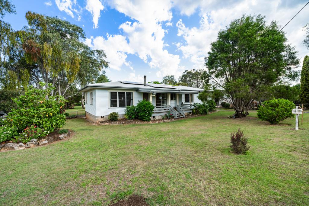 5 James St, Crows Nest, QLD 4355