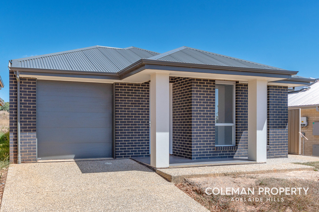 2 HAYLE CT, MOUNT BARKER, SA 5251