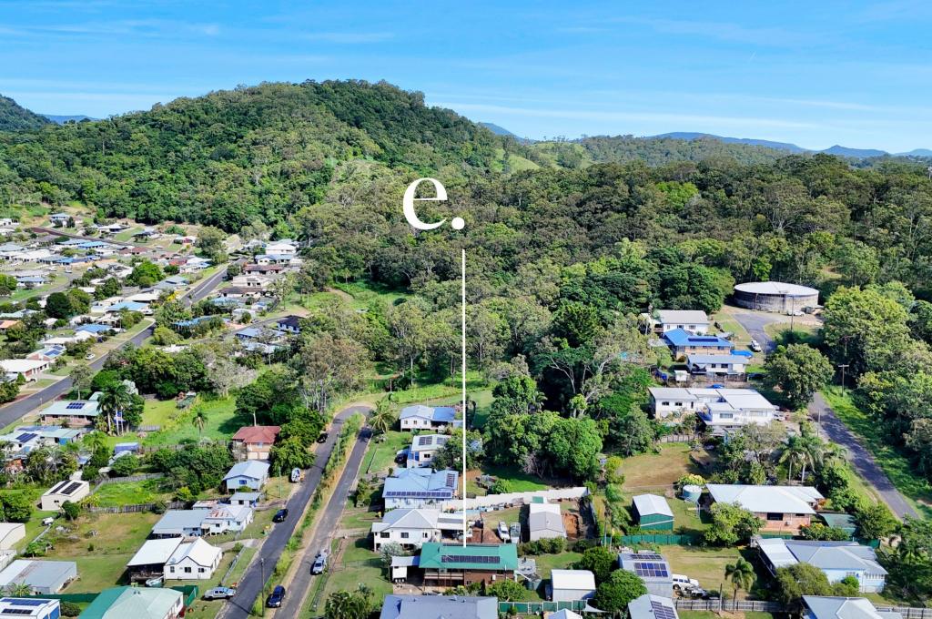 14 Hill St, Sarina, QLD 4737