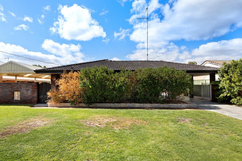 17 Clytie Rd, Silver Sands, WA 6210