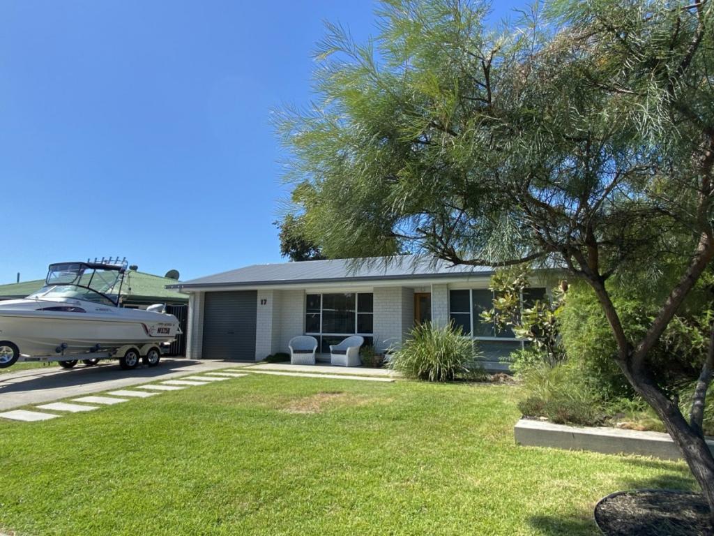 17 Menyan St, Currimundi, QLD 4551