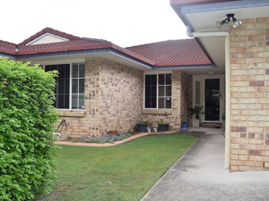17 Morgan Rd, Albany Creek, QLD 4035