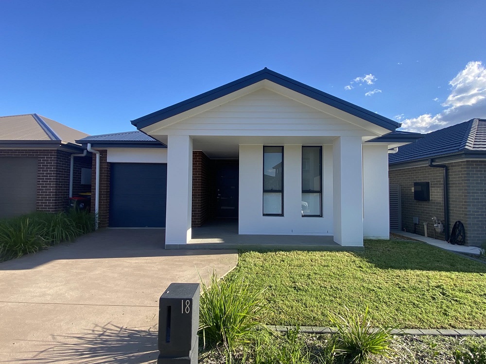 18 Fallow St, Gregory Hills, NSW 2557