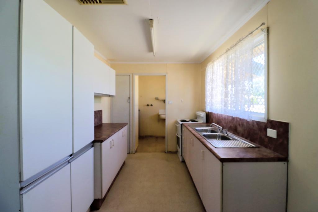 33 Abel Smith Pde, Mount Isa, QLD 4825