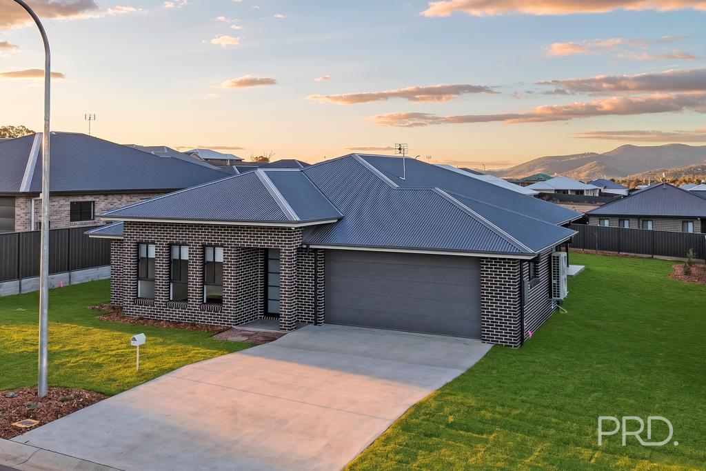 12 Nankeen Ave, Moore Creek, NSW 2340