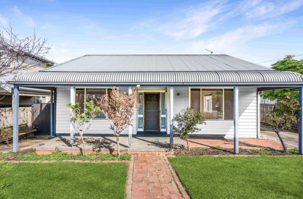 18 Bay St, Rippleside, VIC 3215