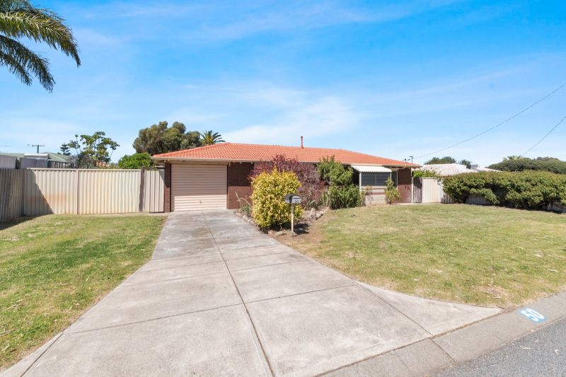 50 Exhibition Way, Cooloongup, WA 6168