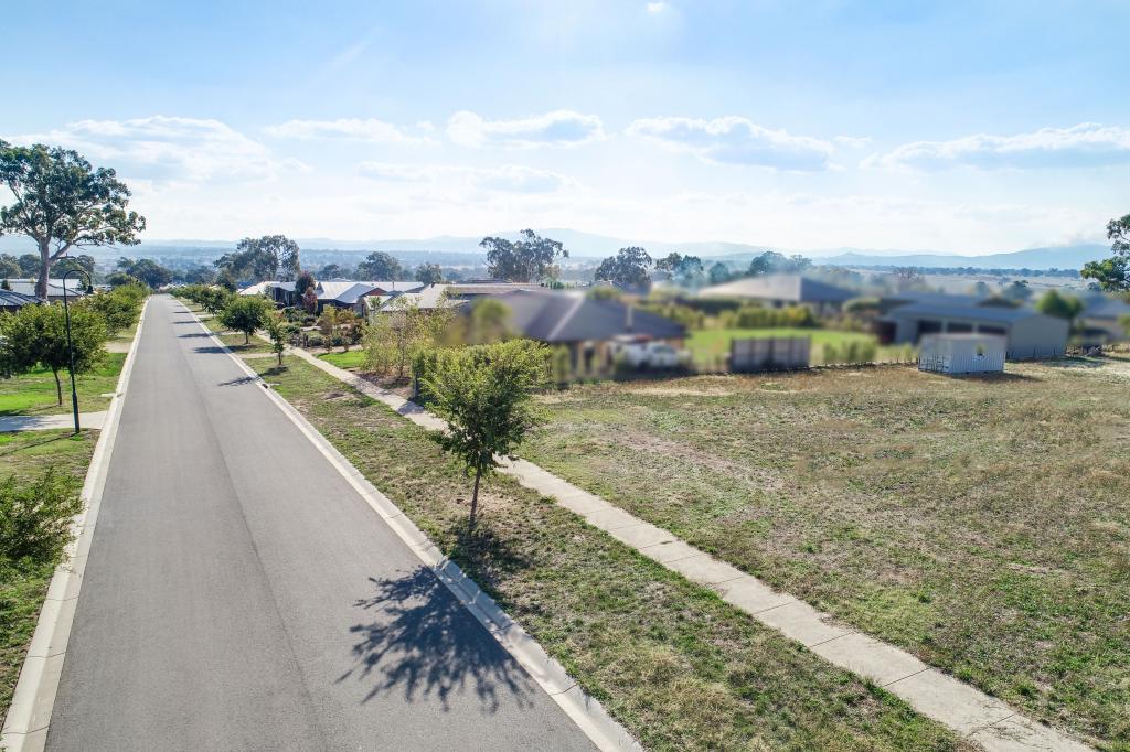 51 Donovans Way, Mansfield, VIC 3722