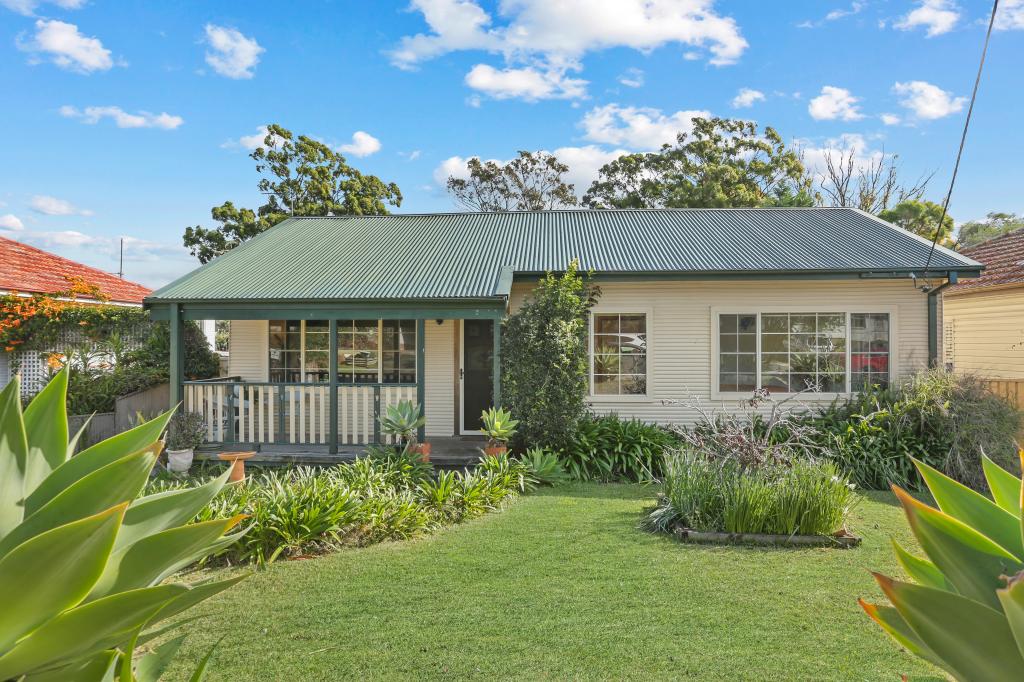 10 Yorkshire Rd, Dapto, NSW 2530