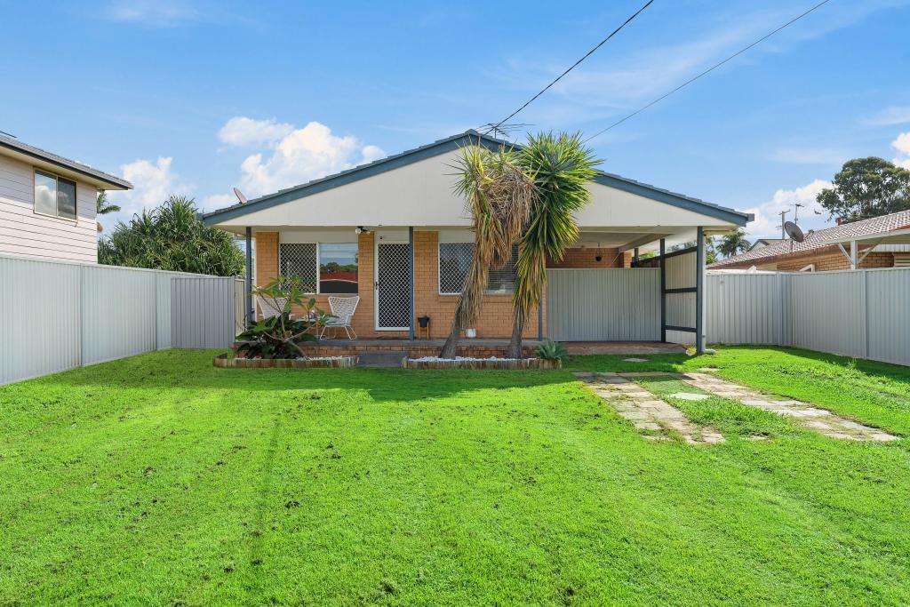 8 Tina St, Redland Bay, QLD 4165