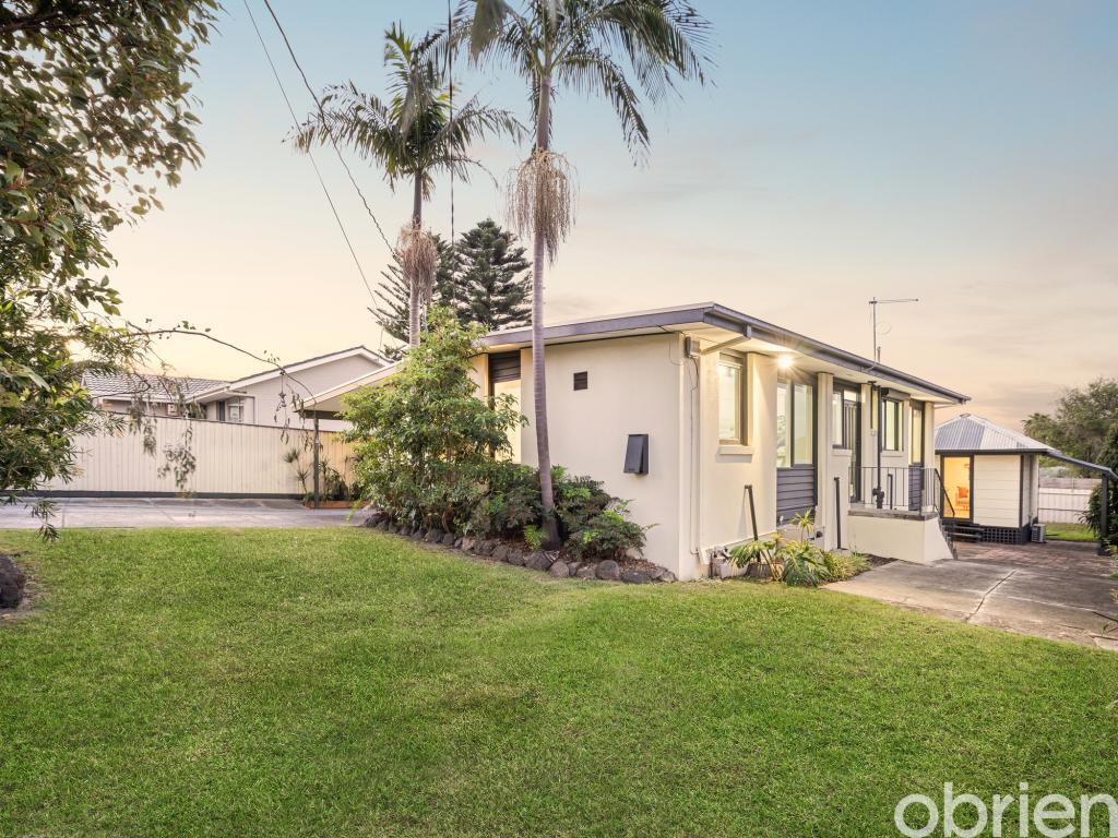 13 Whitewood St, Frankston North, VIC 3200