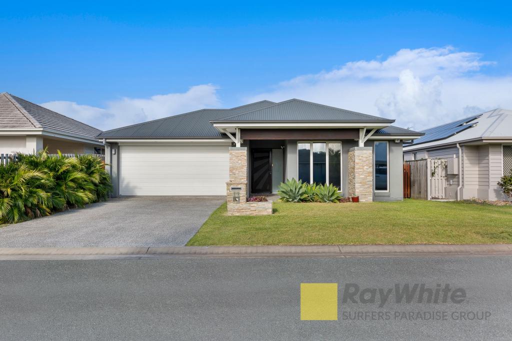 13 Azure Way, Hope Island, QLD 4212