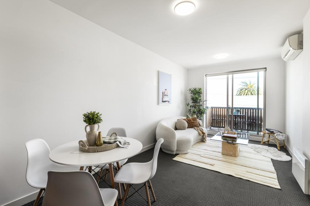 2/64 Fitzroy St, St Kilda, VIC 3182