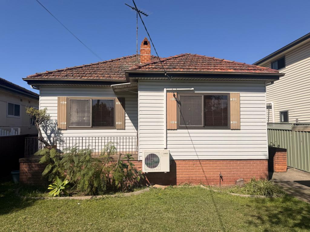 41 Martin St, Roselands, NSW 2196