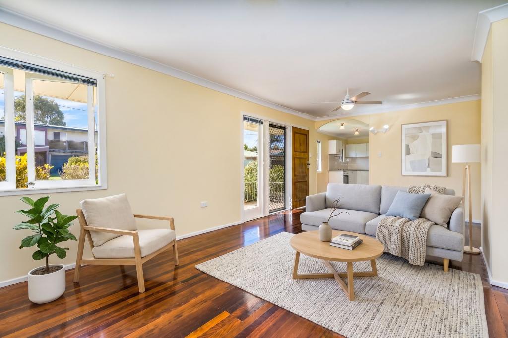 4 Prenter Cres, Kippa-Ring, QLD 4021