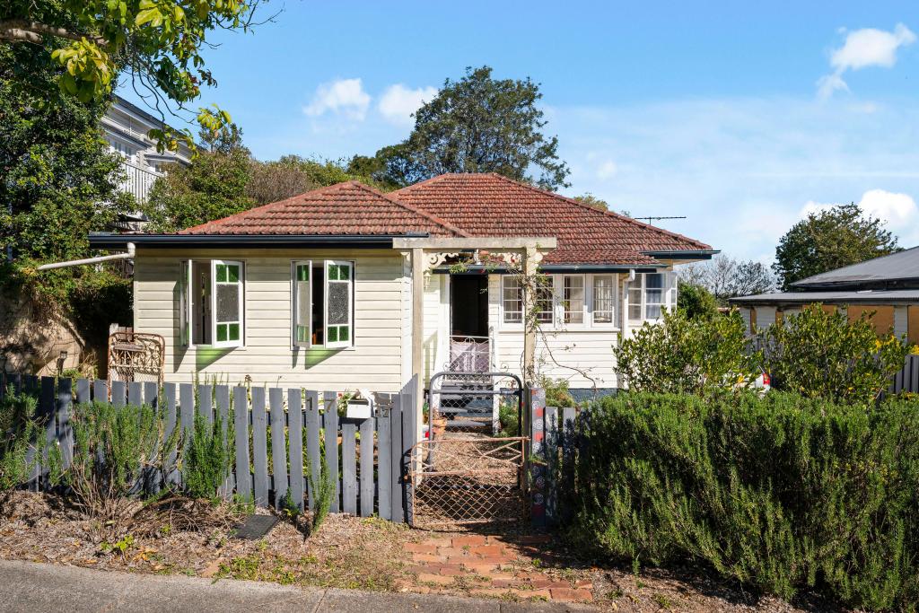 17 Bracken St, Moorooka, QLD 4105