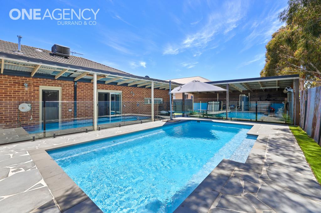 12 Grand Manor Dr, Berwick, VIC 3806