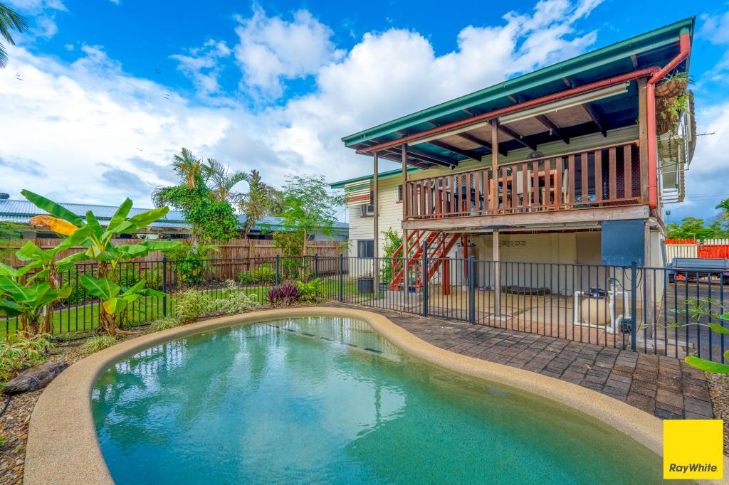 7 Hunt St, Manunda, QLD 4870