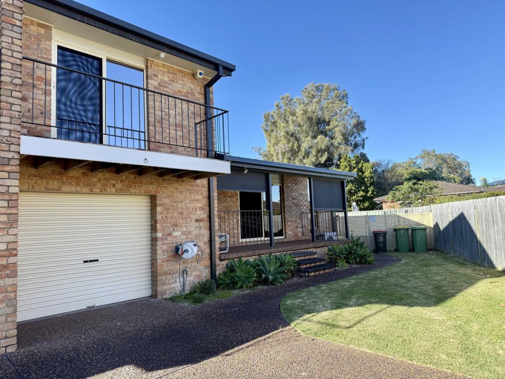 2/8 Benalla Cl, Killarney Vale, NSW 2261