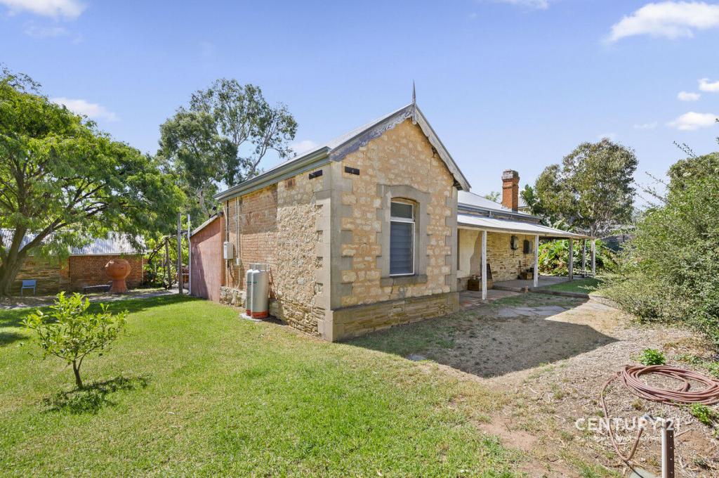 9 Station Rd, Willunga, SA 5172