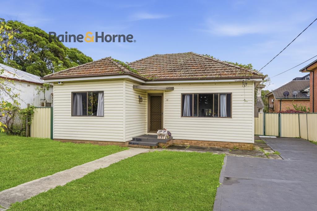 17 Hunter St, Fairfield, NSW 2165