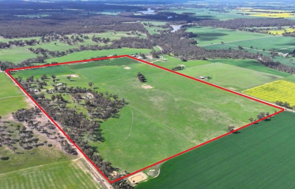 457 Scenic Rd, Eddington, VIC 3472