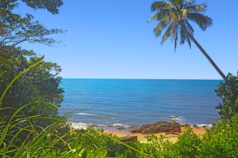 4 Elizabeth St, Flying Fish Point, QLD 4860