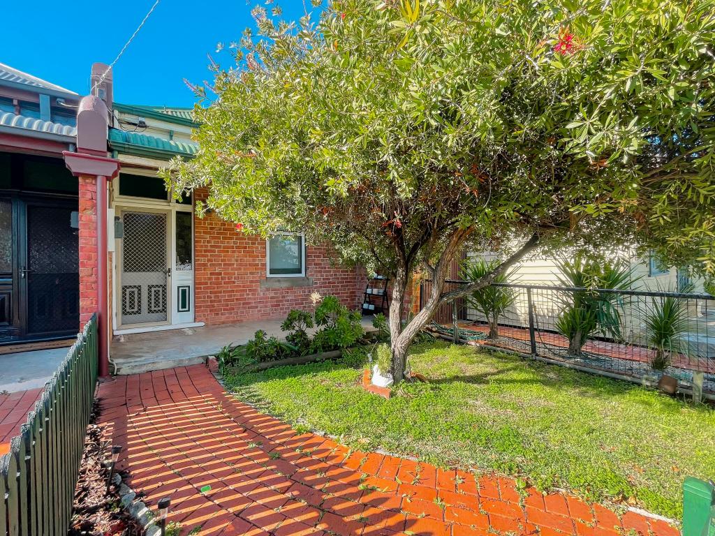 43 Albert St, Kerang, VIC 3579