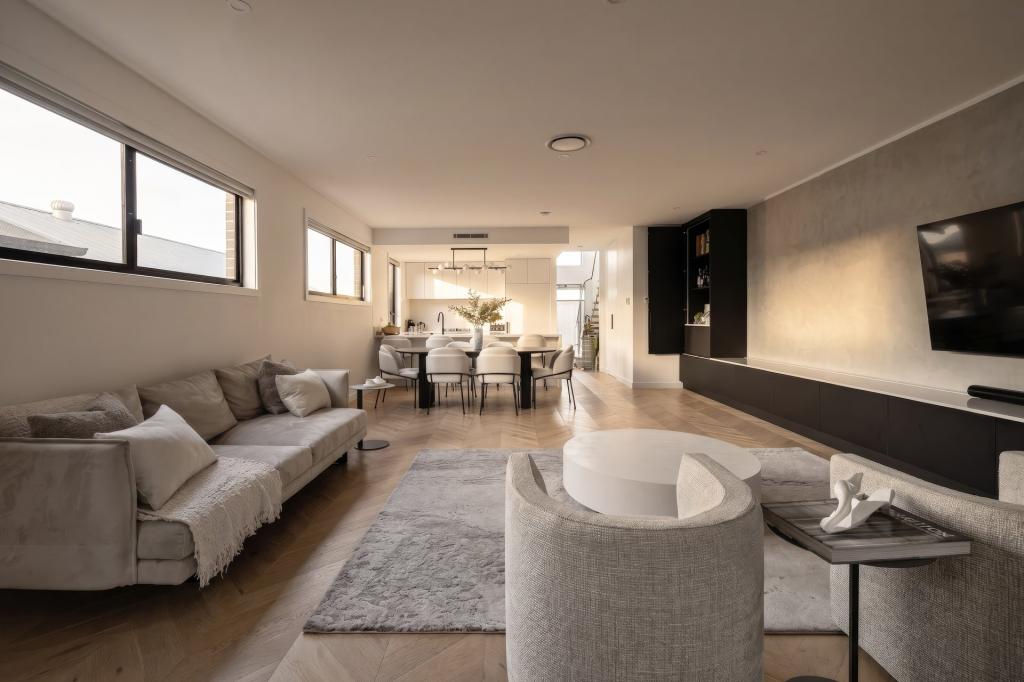 13 Arnett St, Pendle Hill, NSW 2145