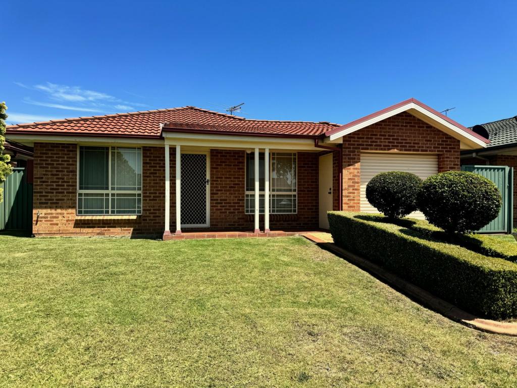 12 Andrew Thompson Pl, Colyton, NSW 2760