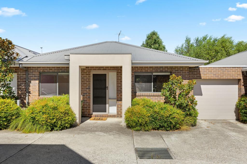 3/109 GOLF LINKS RD, BERWICK, VIC 3806