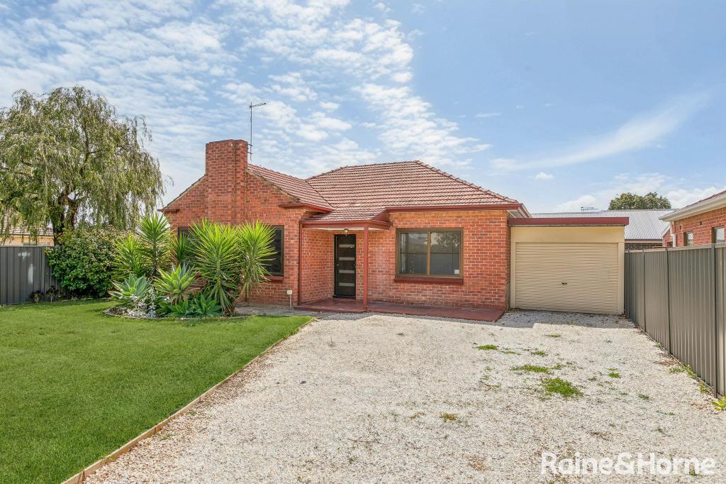 17 English Ave, Clovelly Park, SA 5042