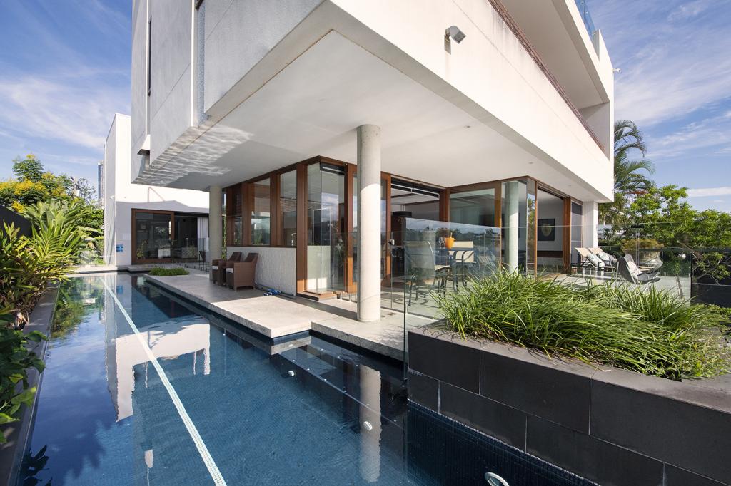 11 Southern Cross Dr, Surfers Paradise, QLD 4217