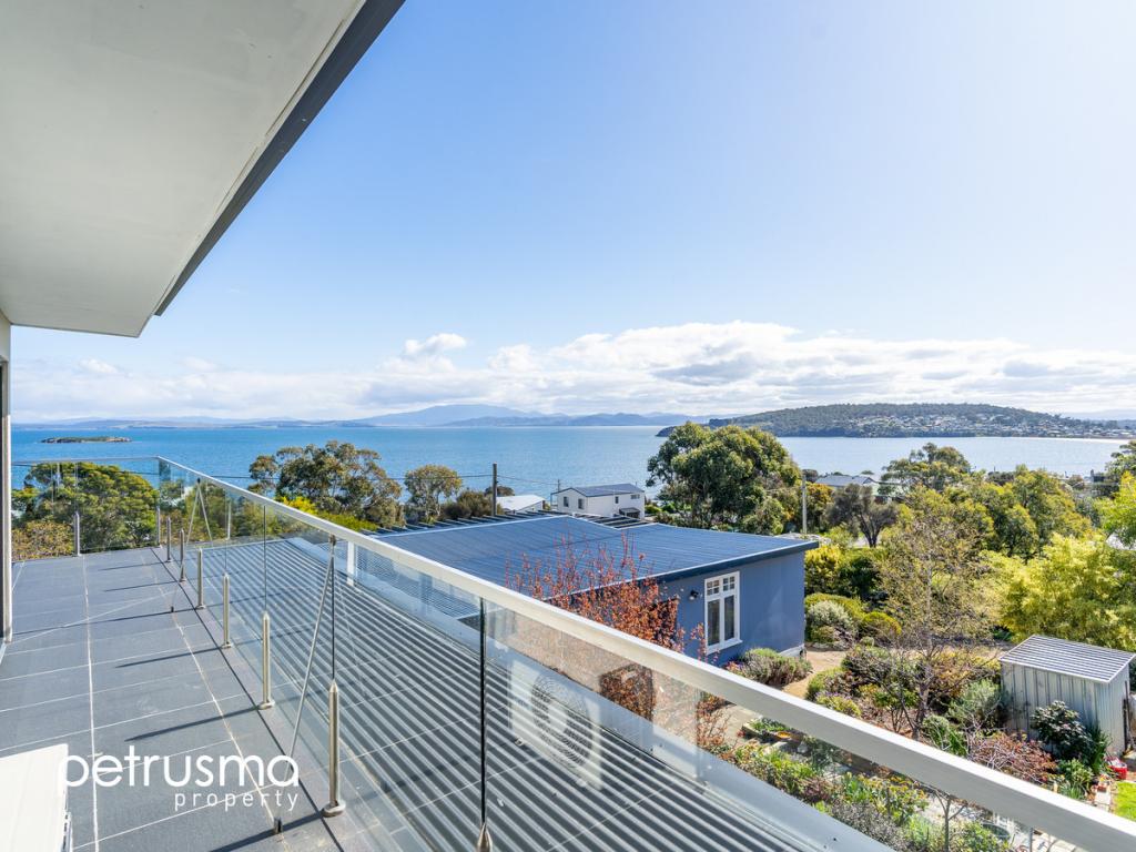 28 Robinia St, Primrose Sands, TAS 7173