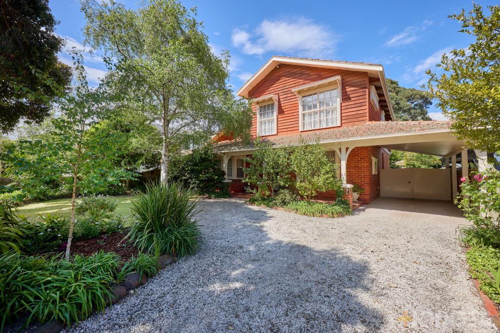 30 The Avenue, Hampton, VIC 3188