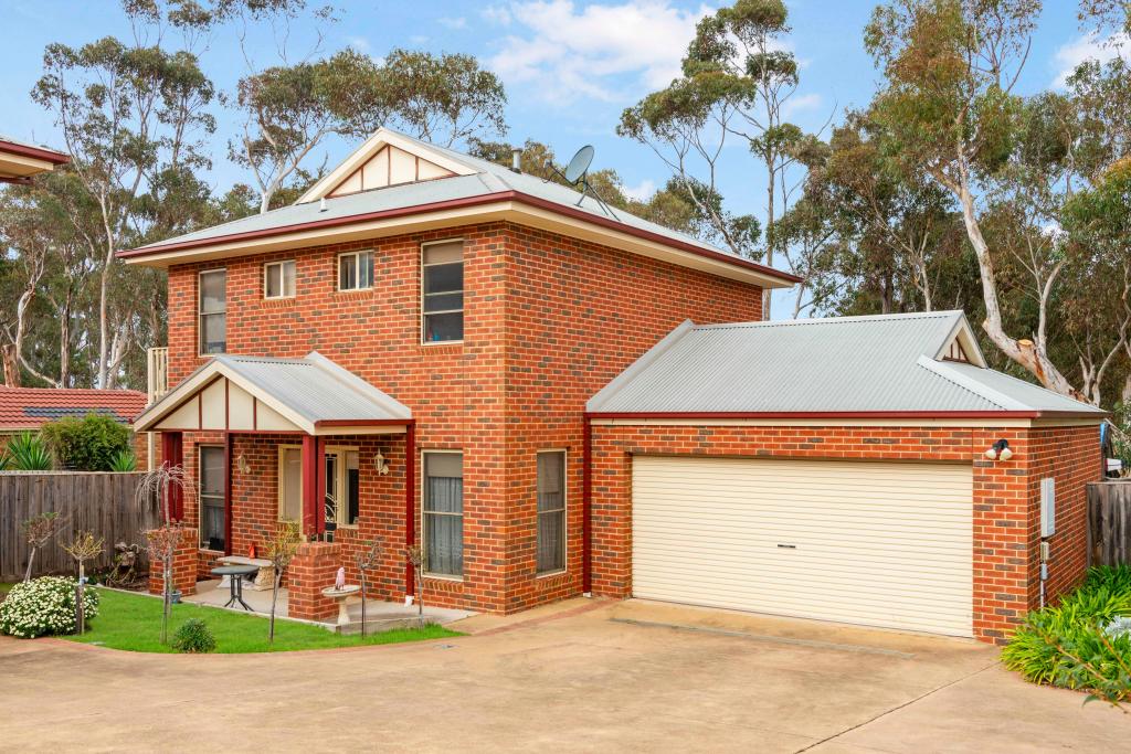 4/20 Higgins Ct, Bacchus Marsh, VIC 3340