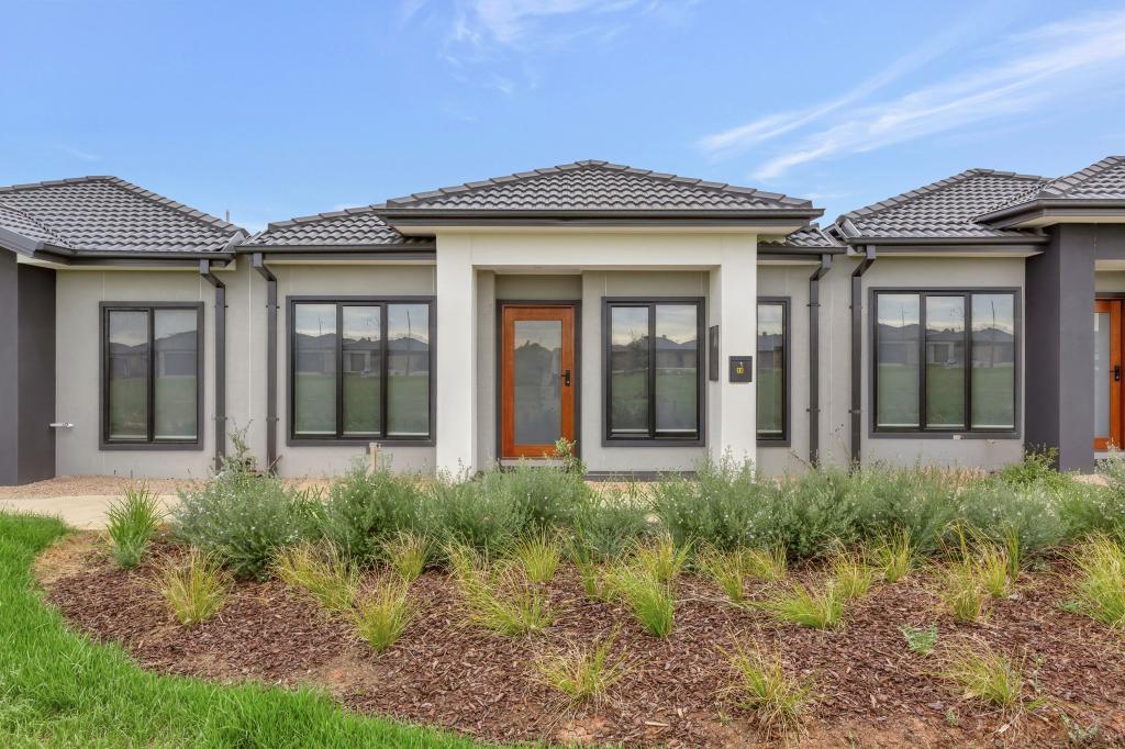 28 Pine Cone Walk, Fraser Rise, VIC 3336