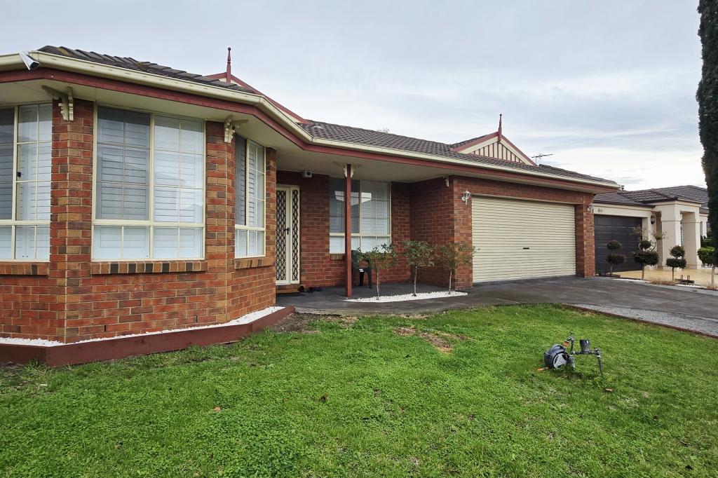 15 Cormorant Dr, Cairnlea, VIC 3023