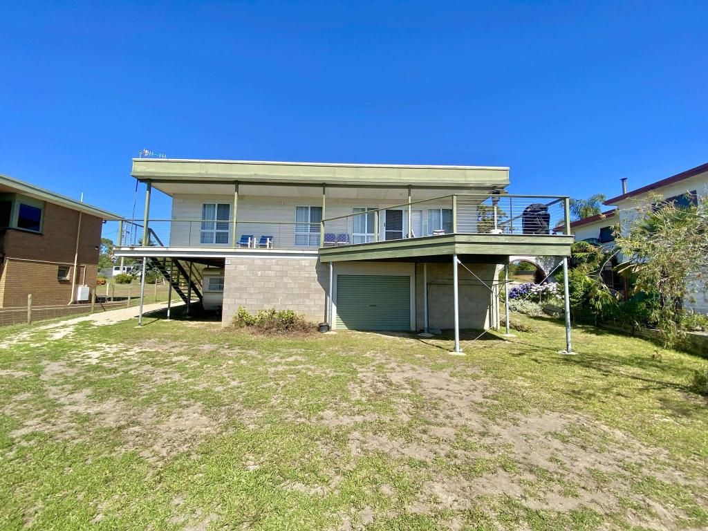 14 Brady St, Mallacoota, VIC 3892