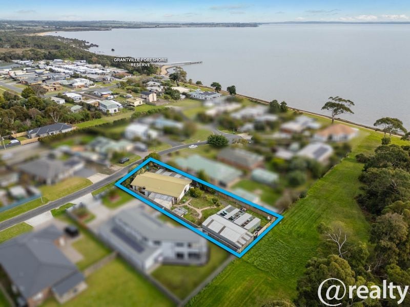 9 WHEATLEY CT, GRANTVILLE, VIC 3984