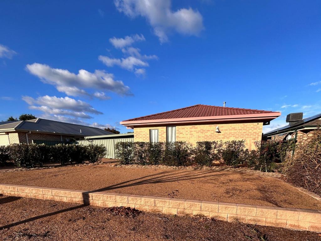 96 Sheraton Rd, Dubbo, NSW 2830