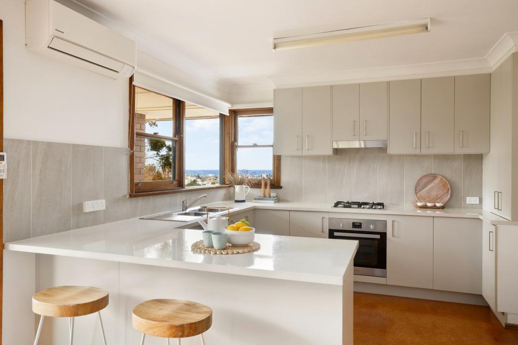 23 Hilltop Ave, Wollongong, NSW 2500