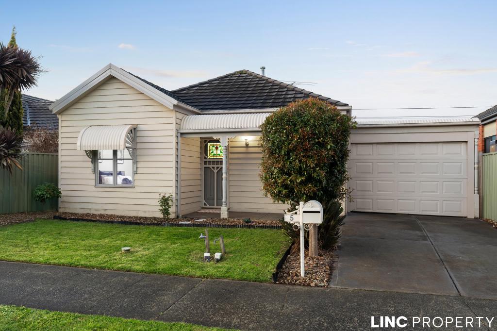 5 Cassinia Link, Pakenham, VIC 3810